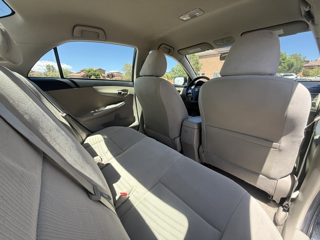 2011 Toyota Corolla LE Sedan 4D