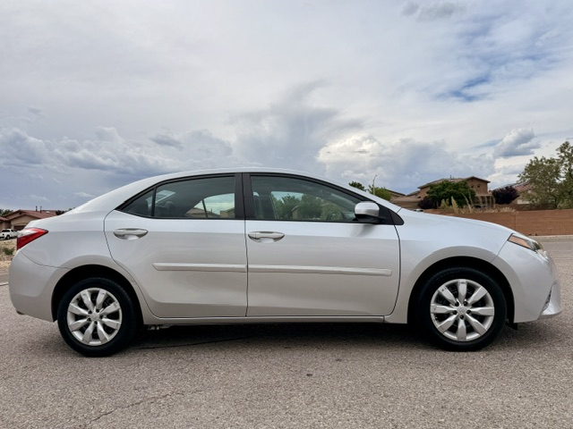 2015 Toyota Corolla LE Sedan 4D