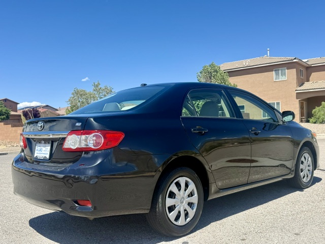 2011 Toyota Corolla LE Sedan 4D