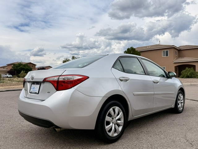 2015 Toyota Corolla LE Sedan 4D