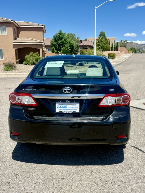 2011 Toyota Corolla LE Sedan 4D