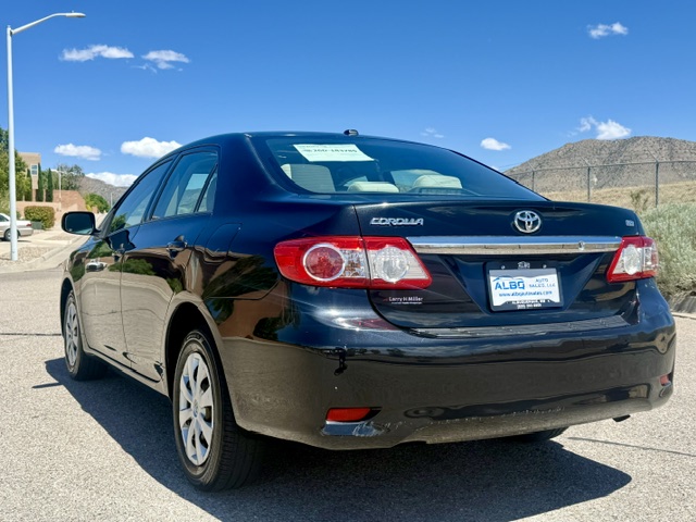 2011 Toyota Corolla LE Sedan 4D