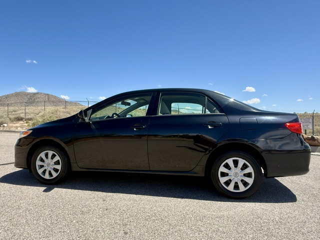 2011 Toyota Corolla LE Sedan 4D