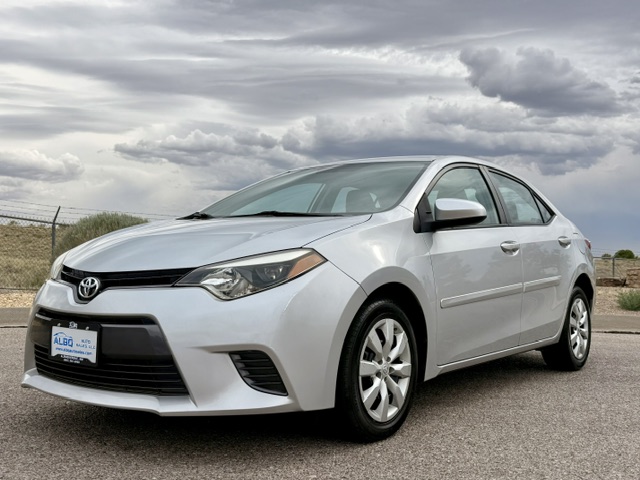 2015 Toyota Corolla LE Sedan 4D