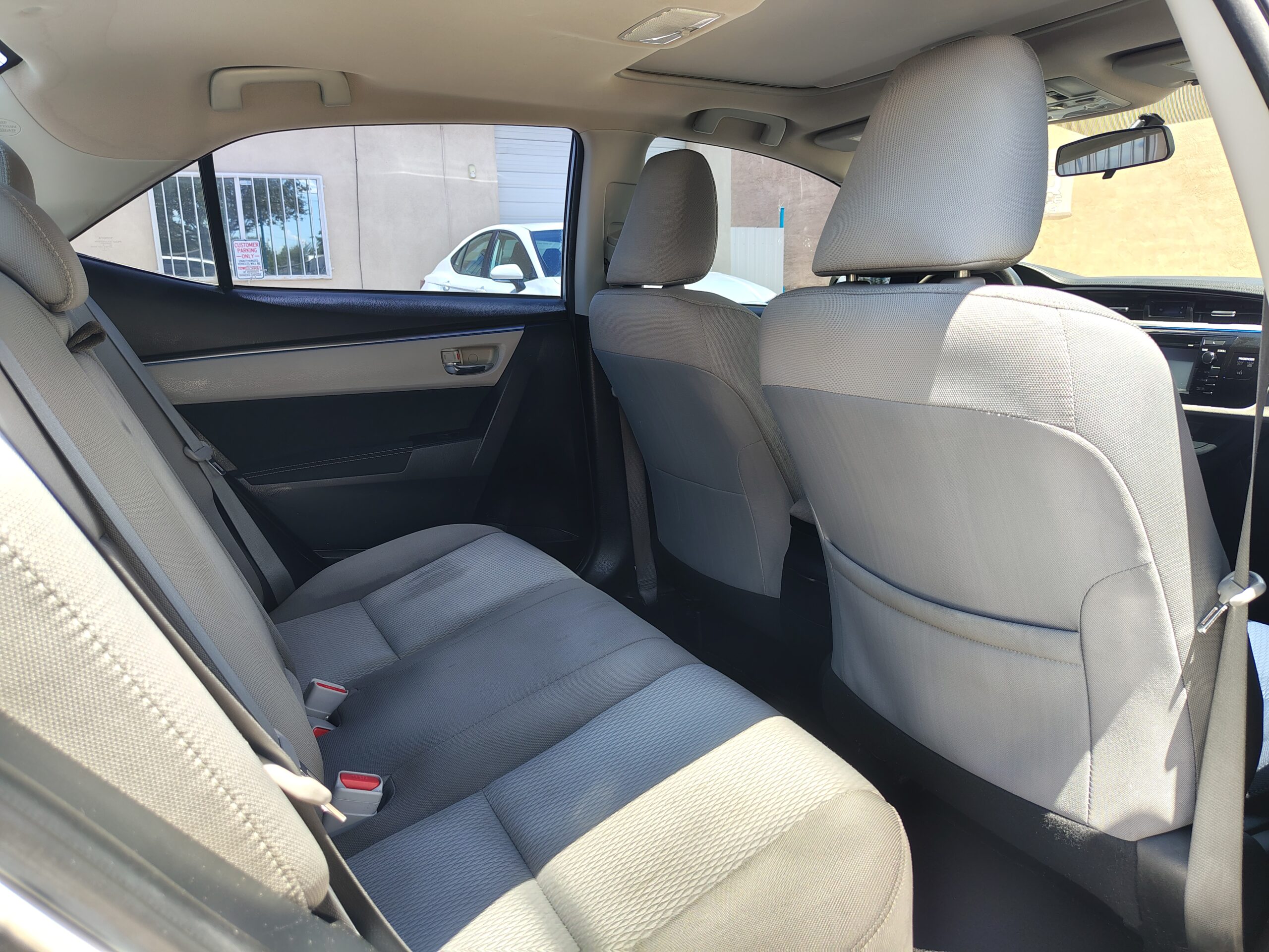 2016 Toyota Corolla LE Sedan 4D